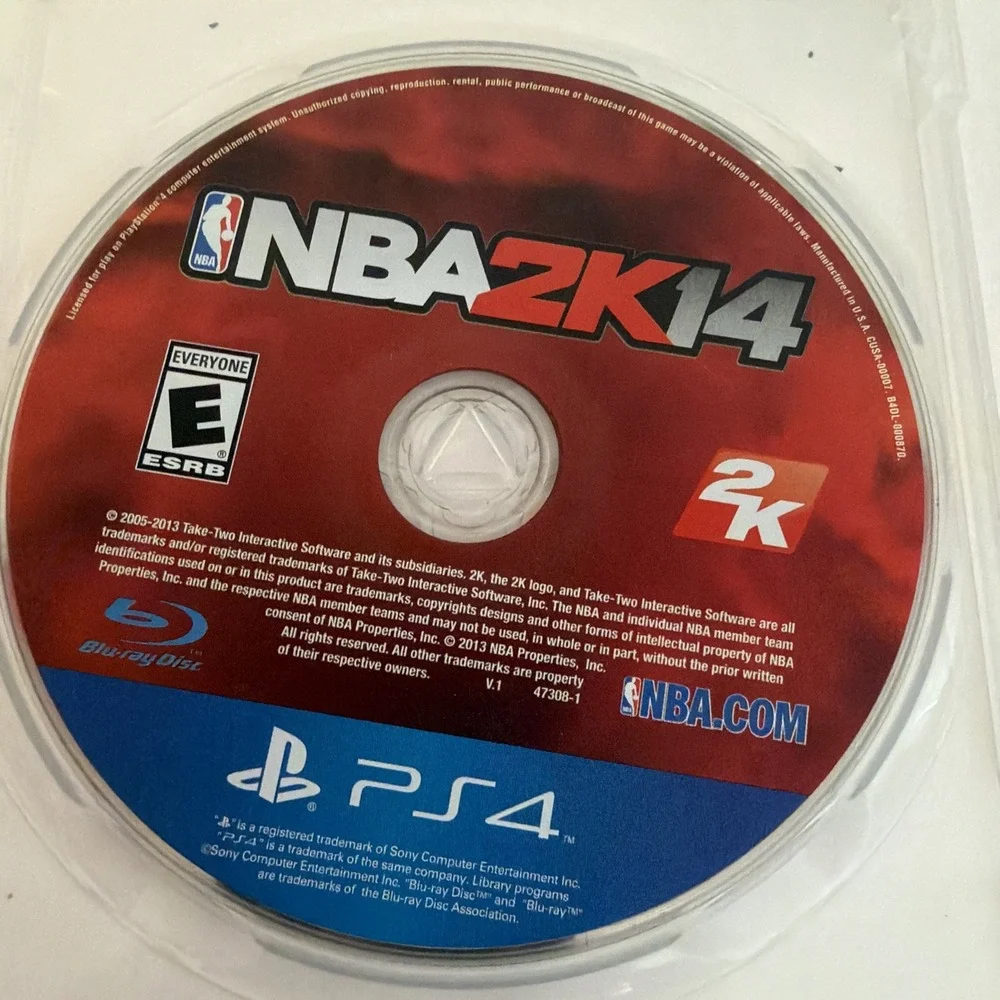NBA 2K14 (Sony PlayStation 4, 2013) PS4 With Manual. (Case Is For PS3 Not PS4).